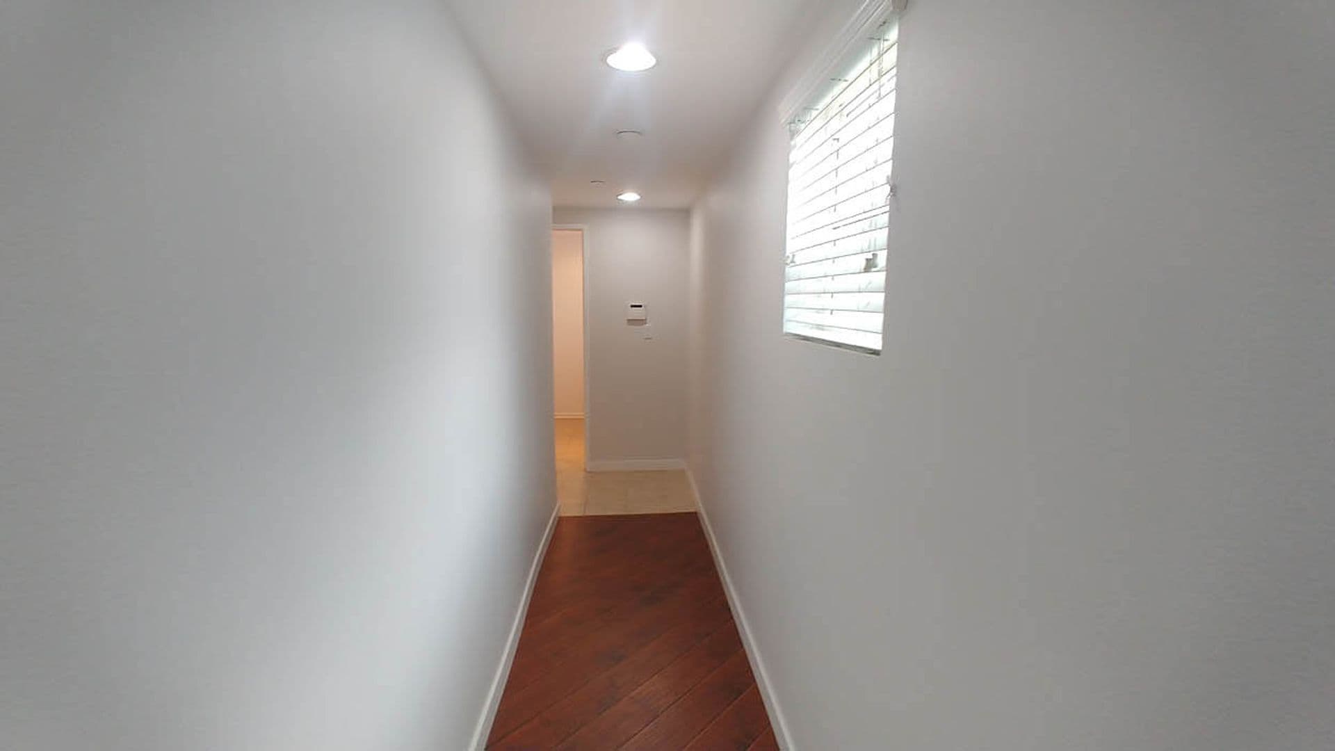 Granada Hills Apartment: 11541 Blucher Ave
