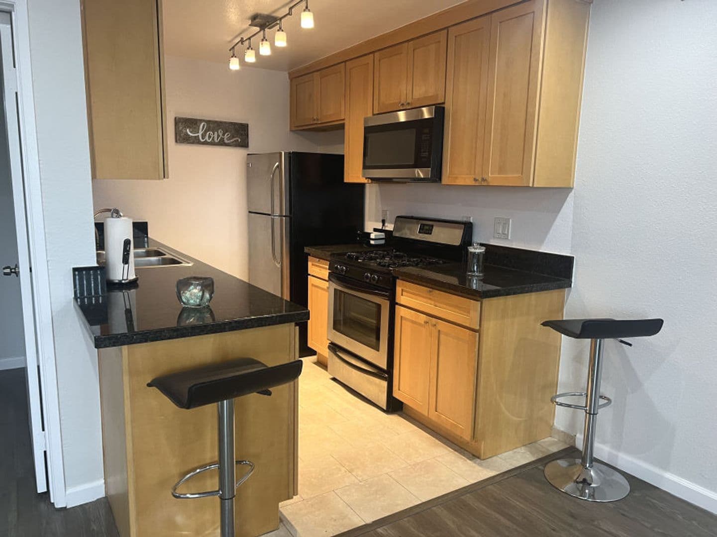 Los Angeles Apartment: 6311 Monterey Rd.