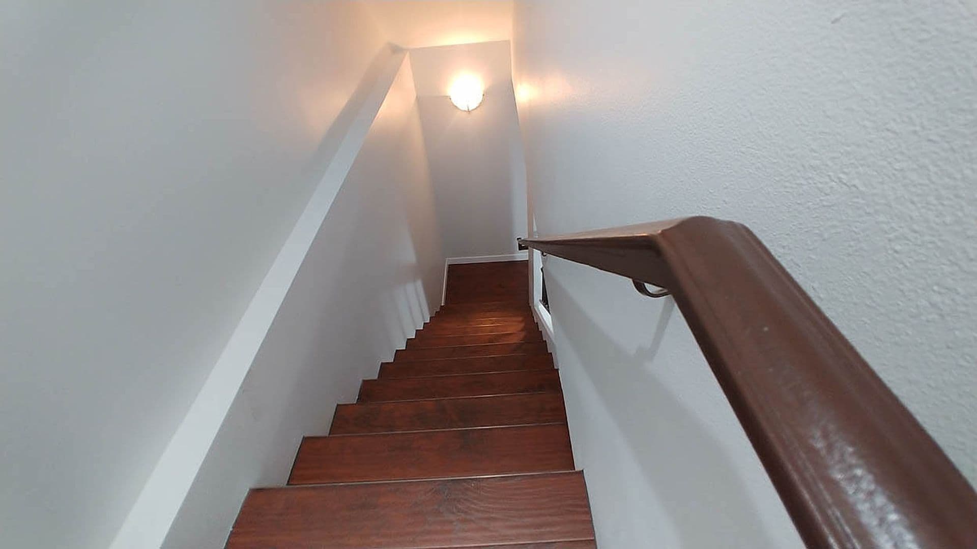 Granada Hills Apartment: 11541 Blucher Ave
