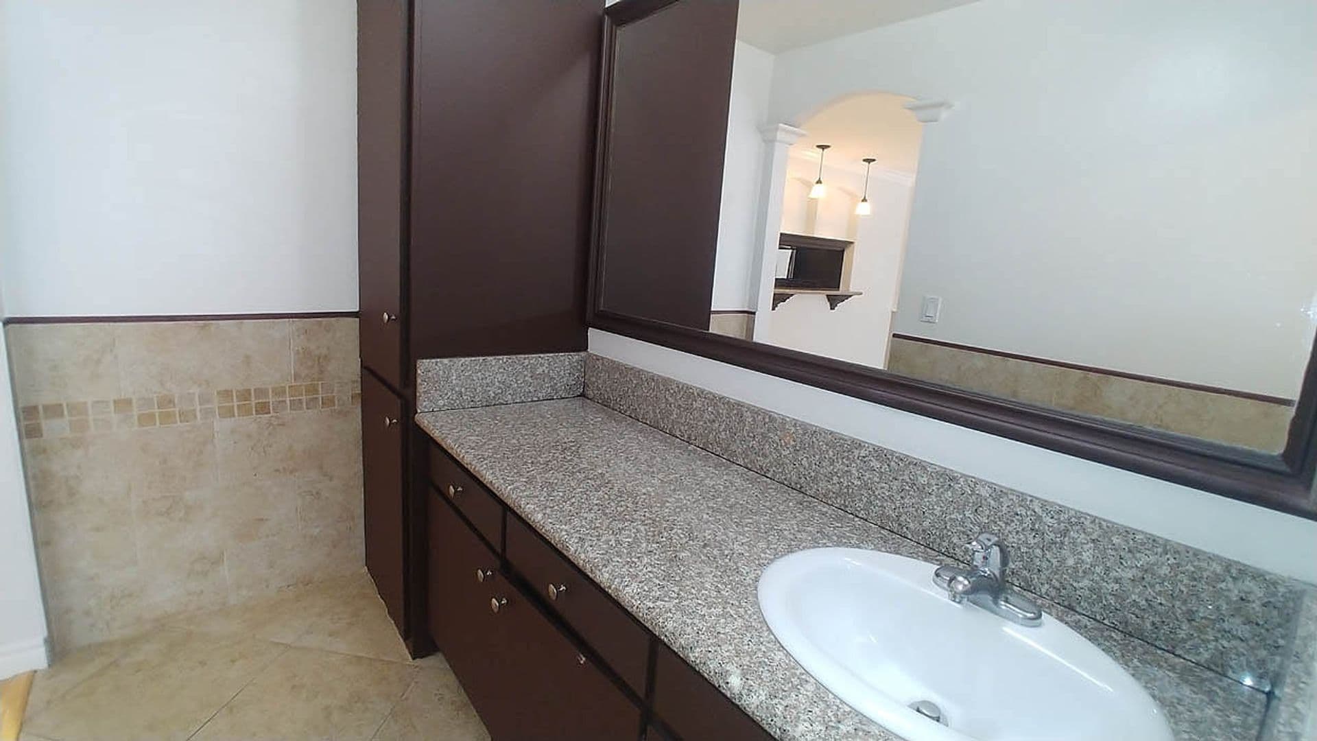Studio City Apartment: 10937 Fruitland Dr.