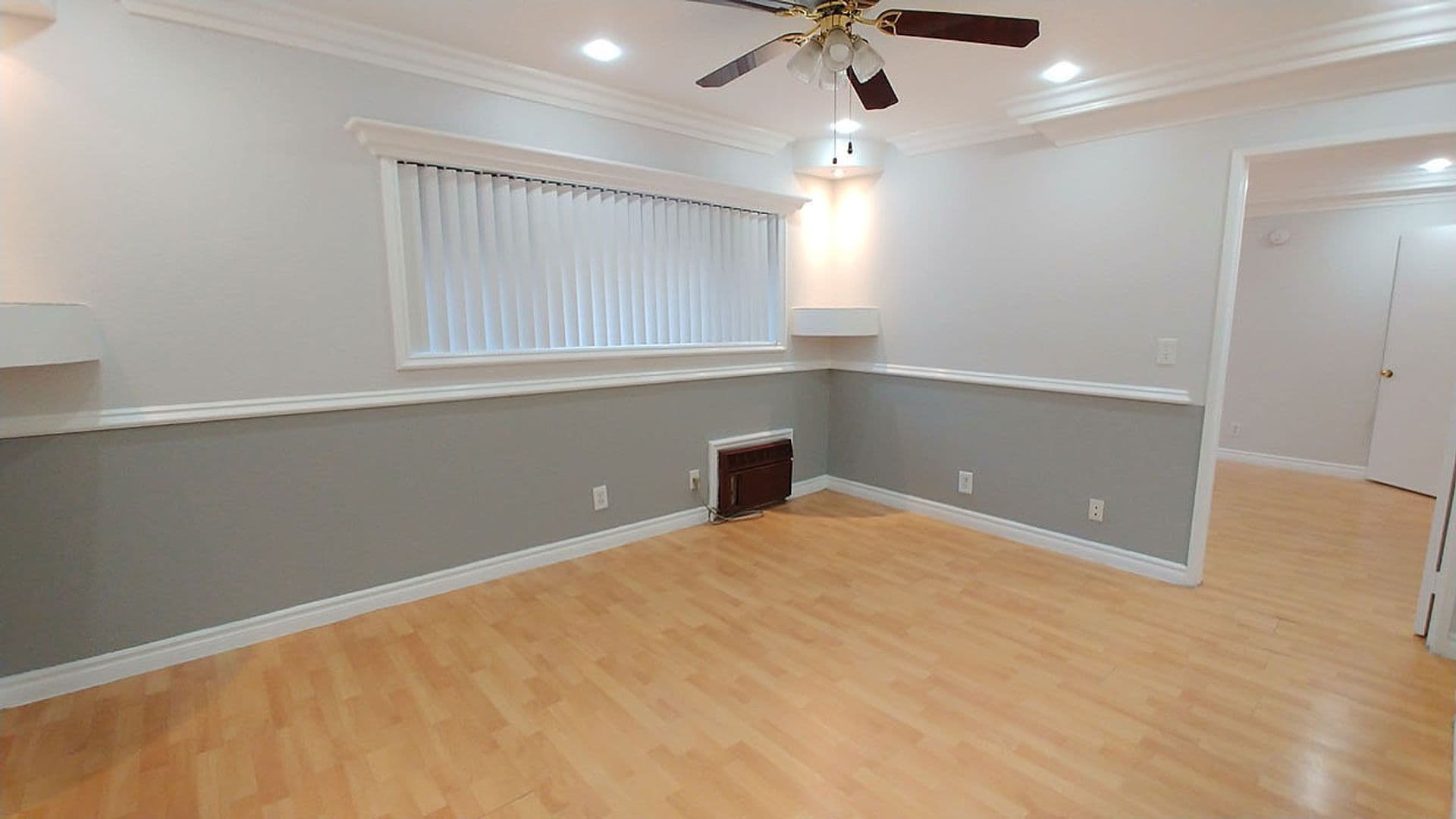 Hollywood Hills Apartment: 2069 N. Argyle Ave.