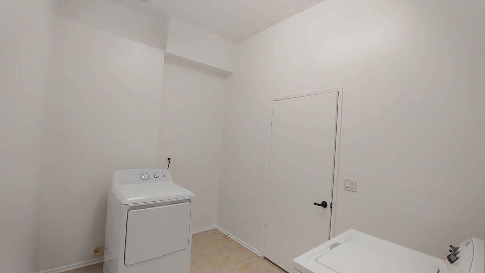 Granada Hills Apartment: 11541 Blucher Ave