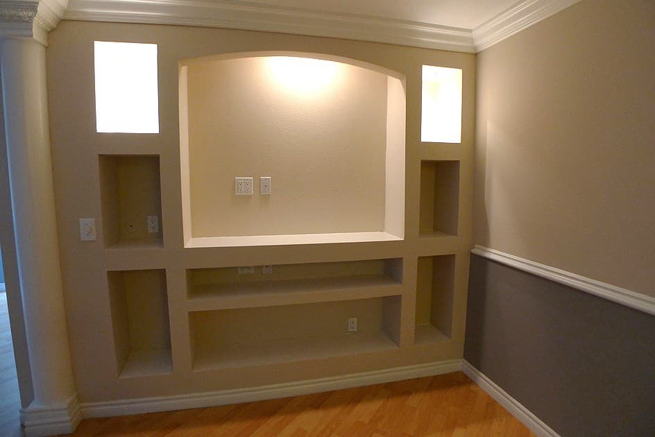 Studio City Apartment: 10937 Fruitland Dr.
