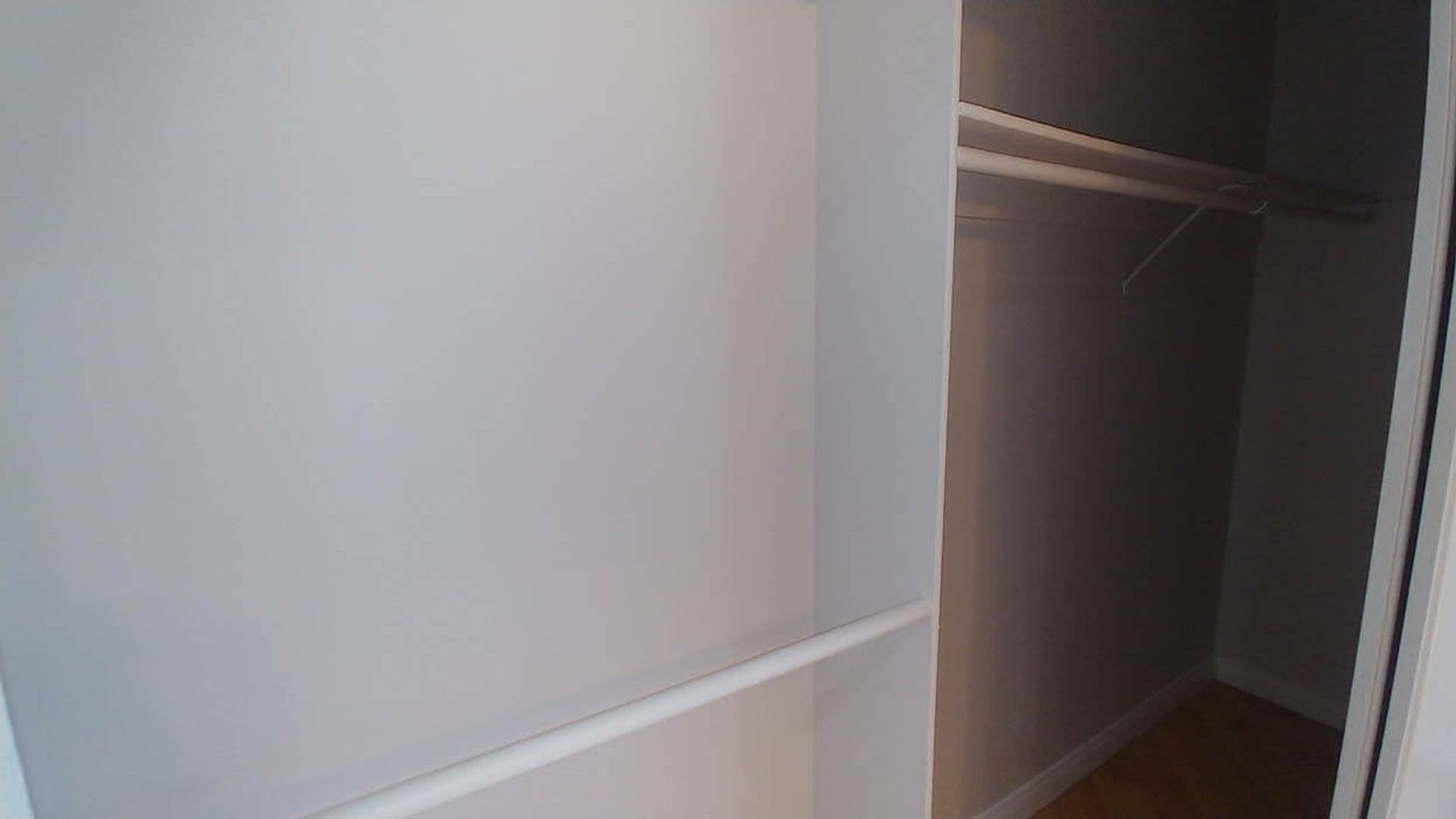 North Hollywood Apartment: 11737 Vanowen St.