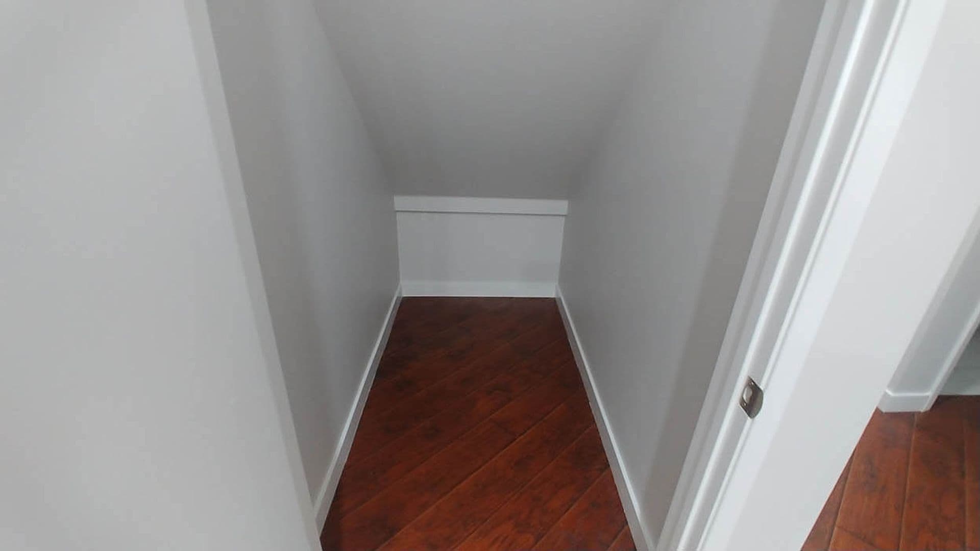 Granada Hills Apartment: 11541 Blucher Ave