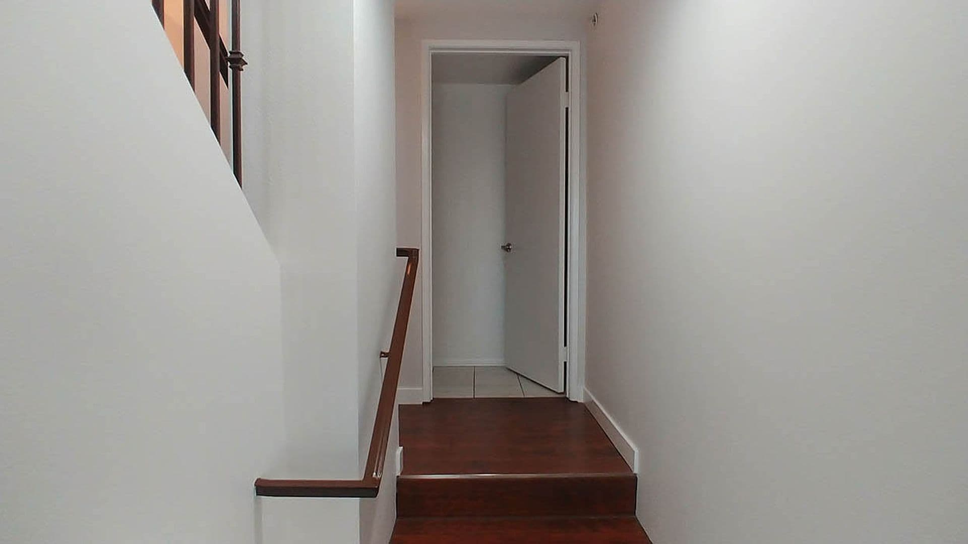 Granada Hills Apartment: 11541 Blucher Ave