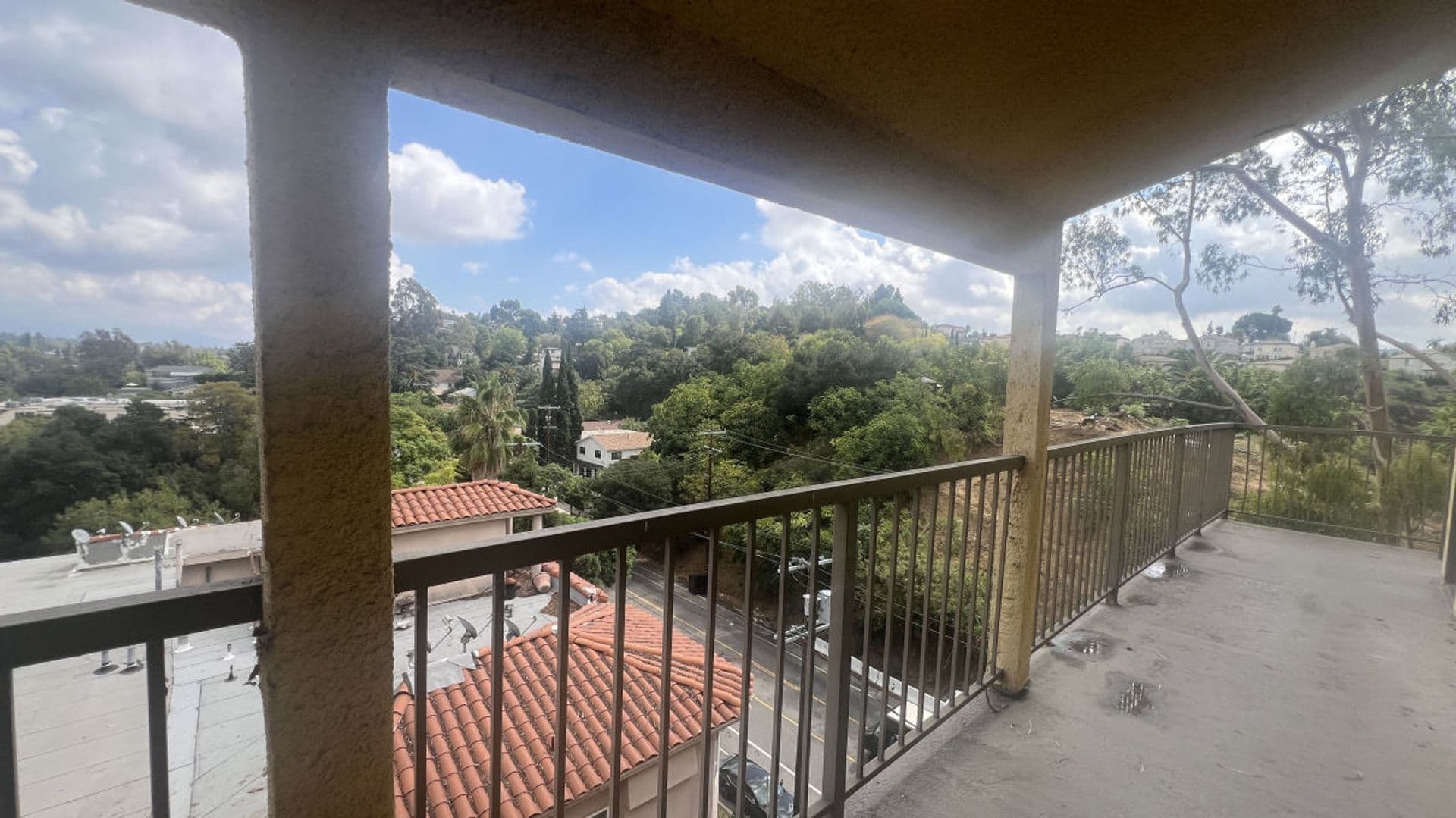 Los Angeles Apartment: 6311 Monterey Rd.