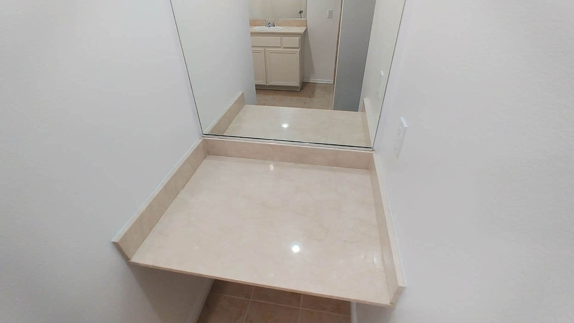 Granada Hills Apartment: 11541 Blucher Ave
