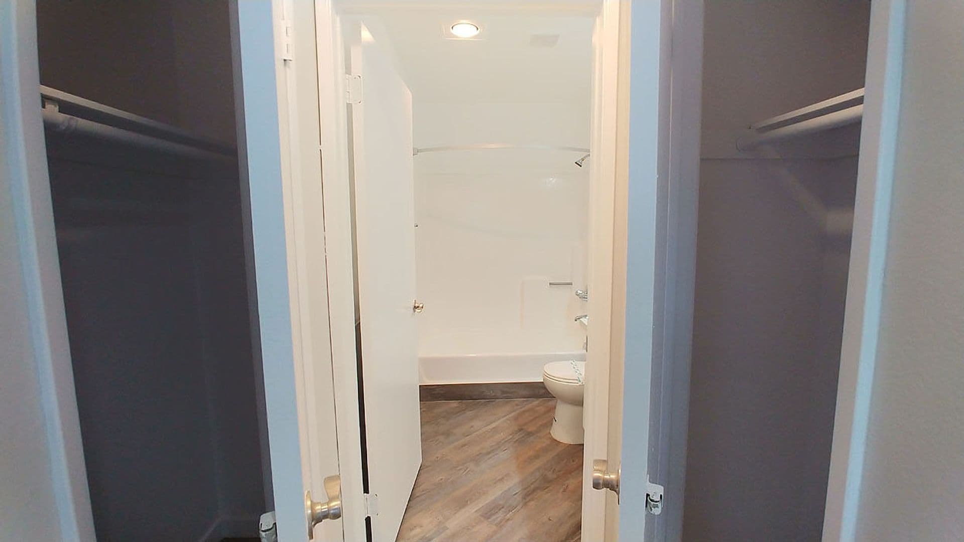 Toluca Lake Apartment: 10741 Camarillo St.