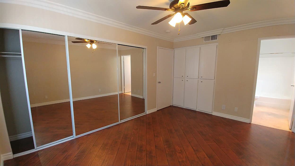 Toluca Lake Apartment: 10741 Camarillo St.