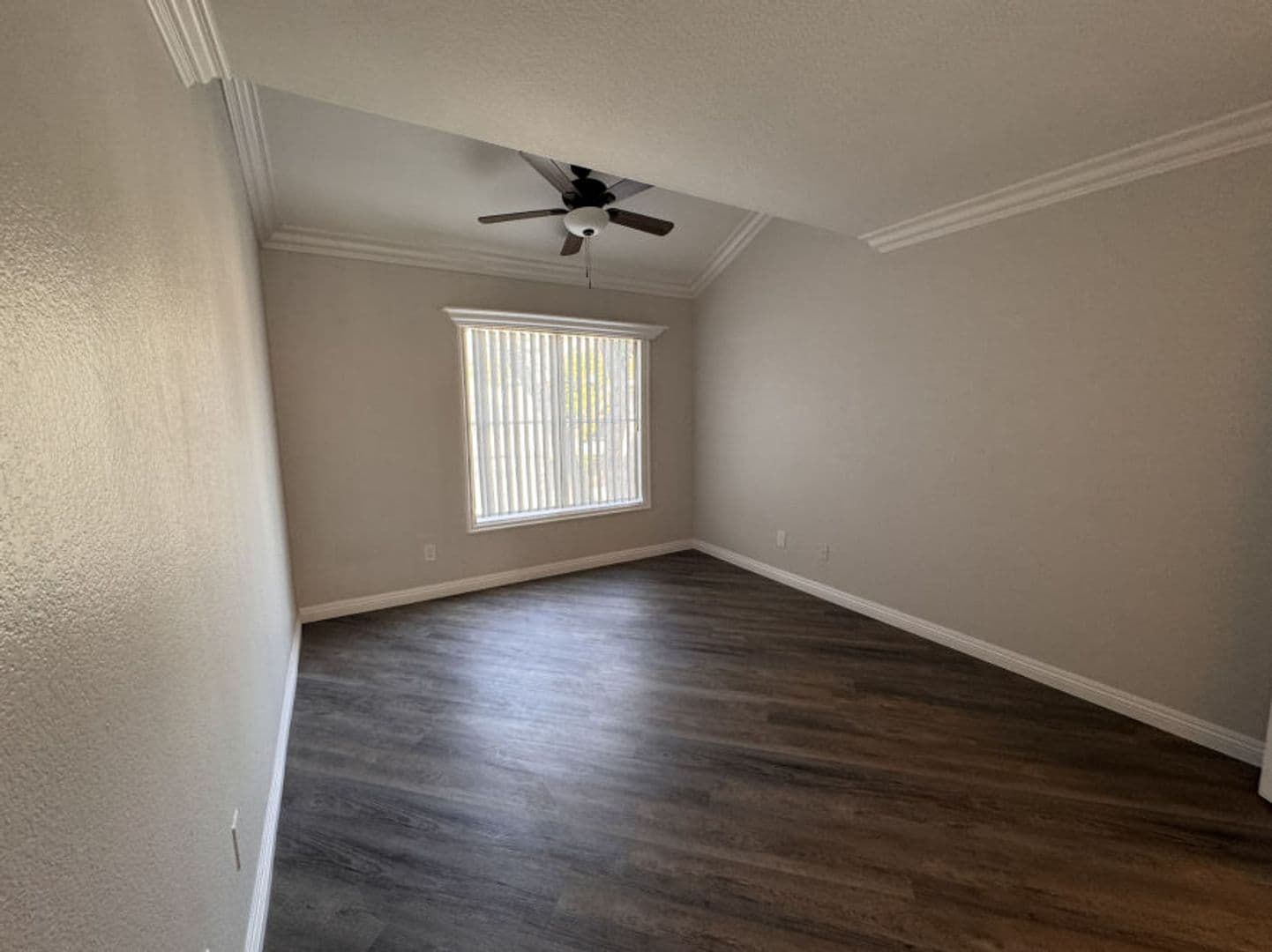 Rialto Apartment: 1414 N. Riverside Ave.