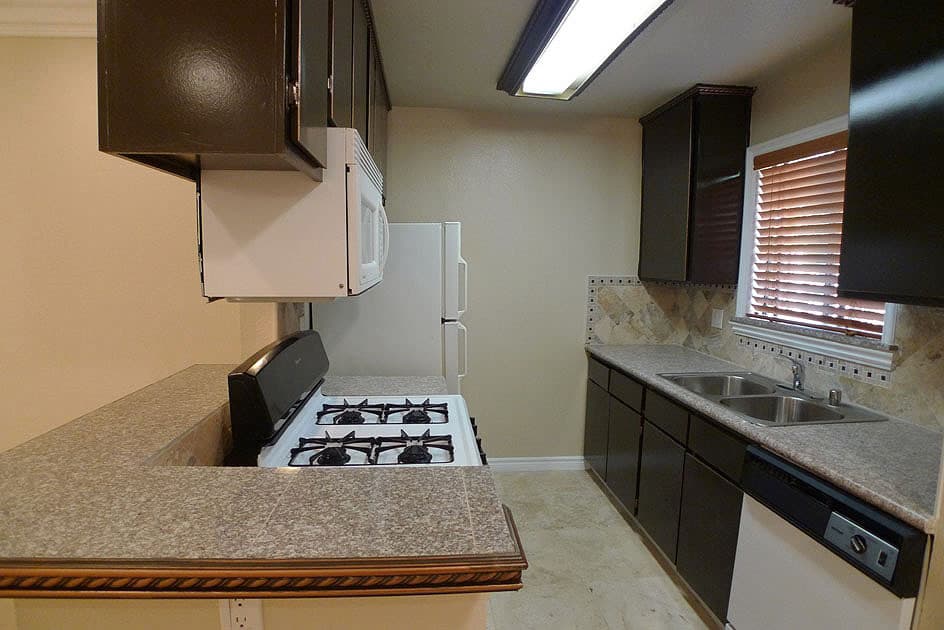 North Hills Apartment: 8950 Memory Park Ave.