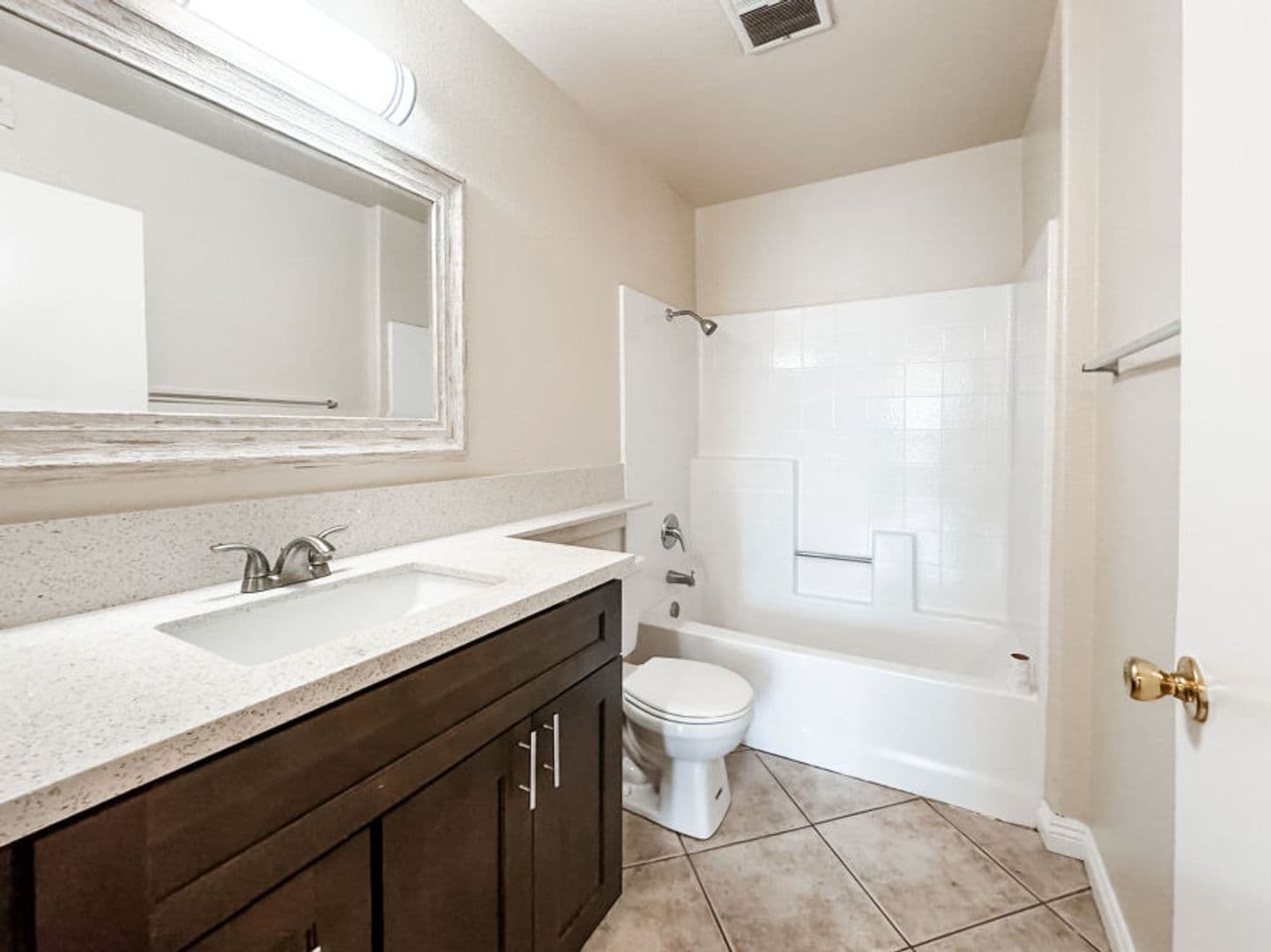 Rialto Apartment: 1414 N. Riverside Ave.