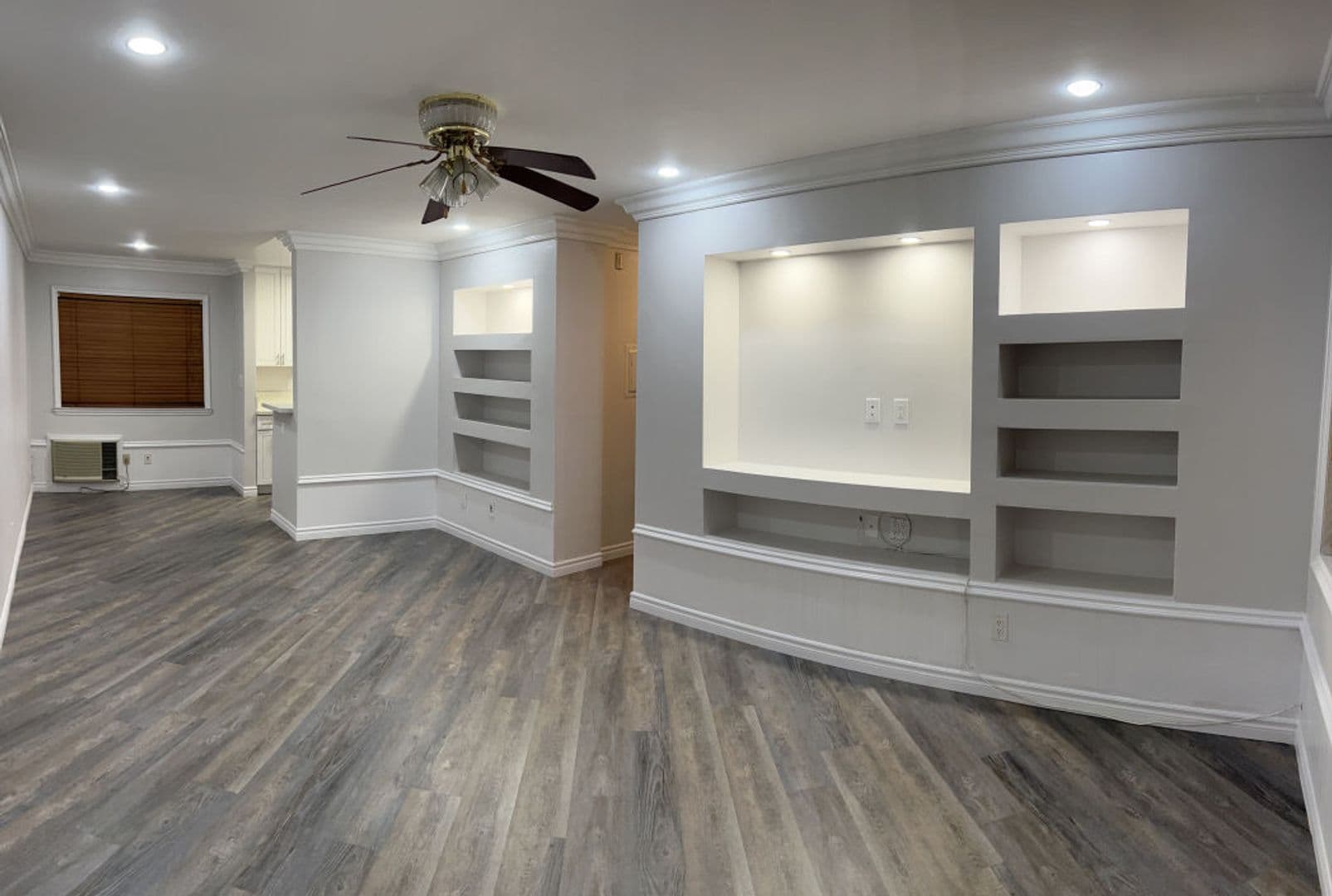 North Hills Apartment: 8950 Memory Park Ave.