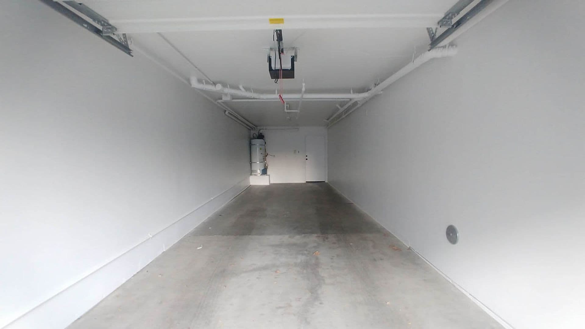 Granada Hills Apartment: 11541 Blucher Ave