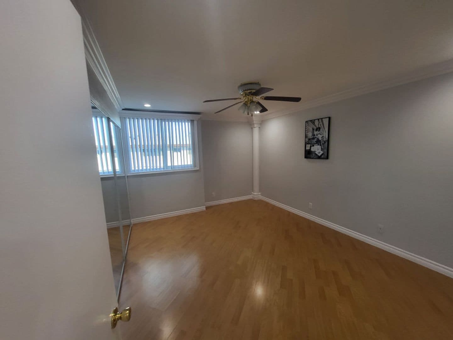 Hollywood Apartment: 940 N. Ardmore Ave.
