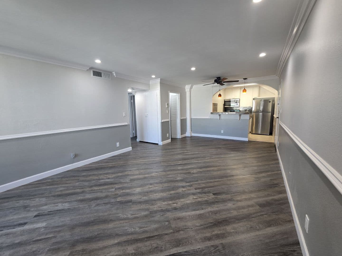Hollywood Apartment: 940 N. Ardmore Ave.