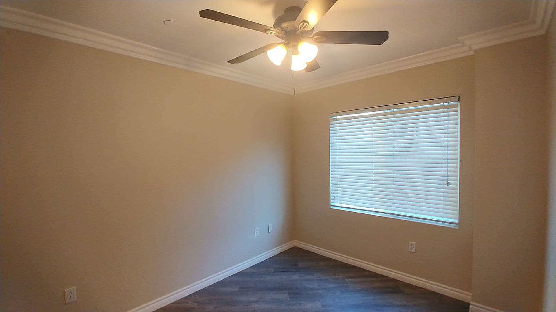 Granada Hills Apartment: 11541 Blucher Ave