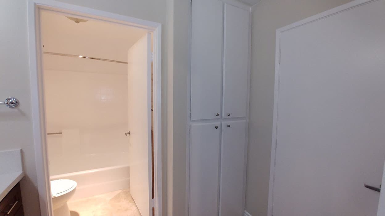 Toluca Lake Apartment: 10741 Camarillo St.