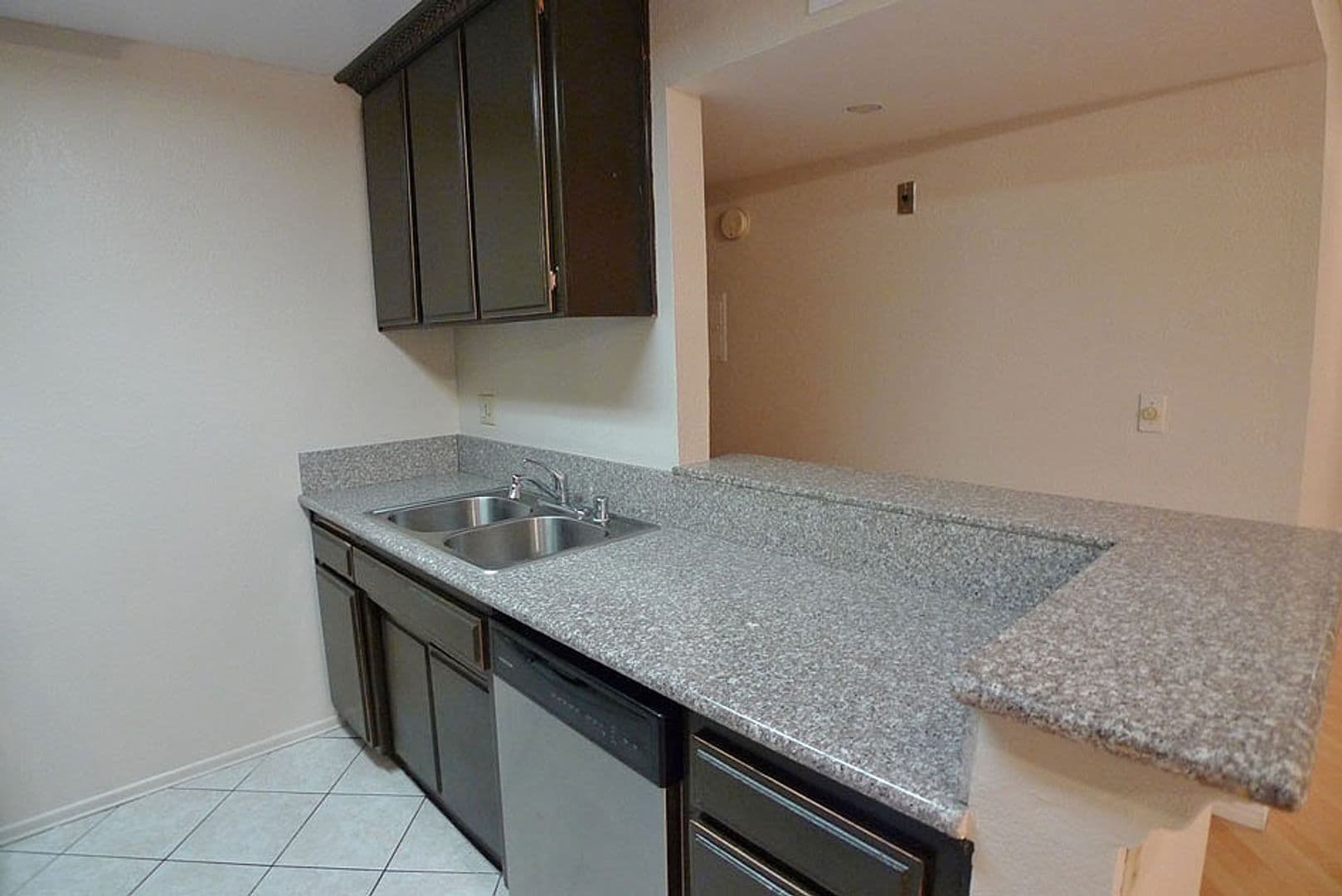 Van Nuys Apartment: 7440 N. Sepulveda Blvd.