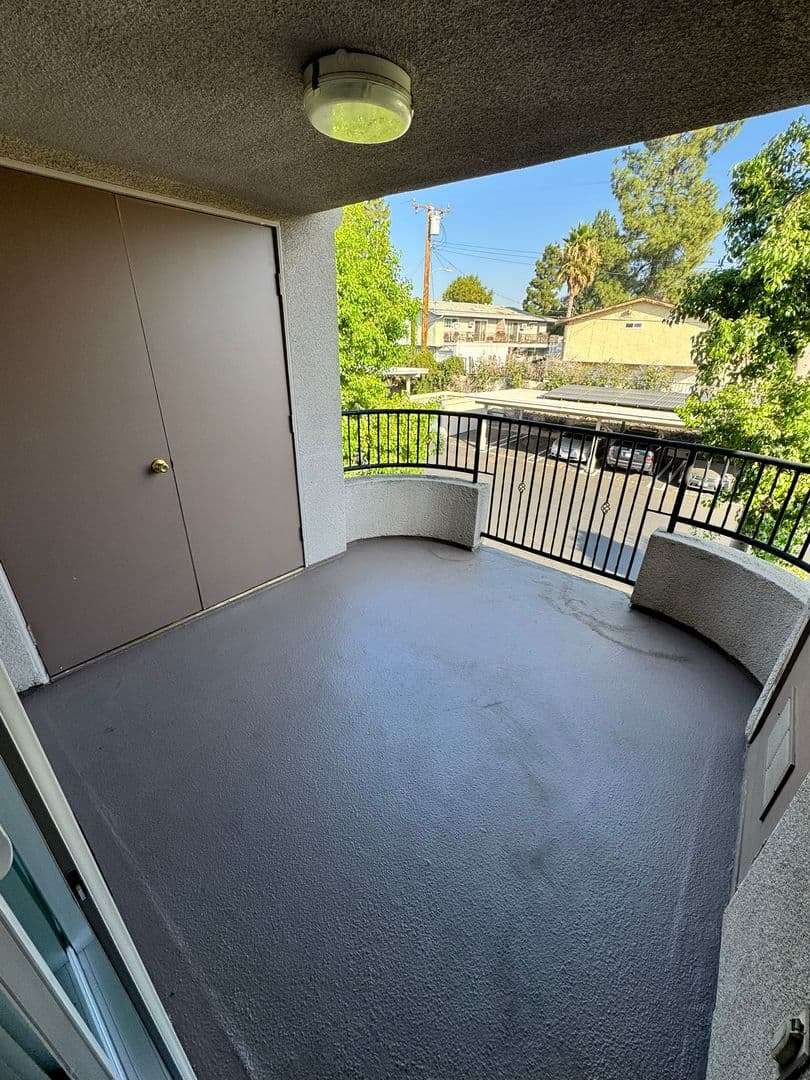 Rialto Apartment: 1414 N. Riverside Ave.