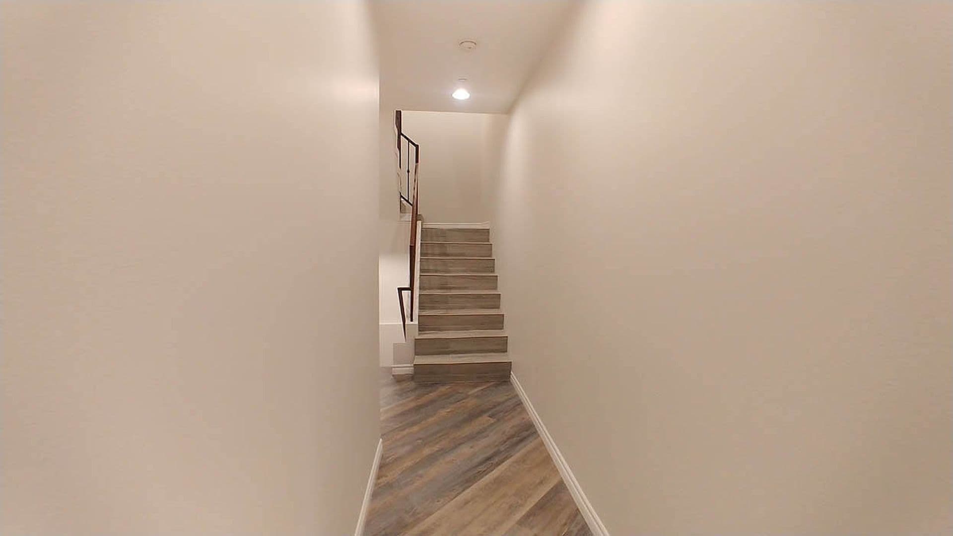 Granada Hills Apartment: 11541 Blucher Ave