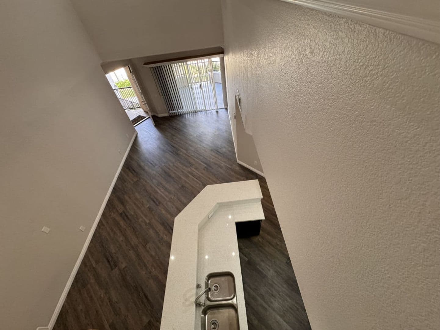 Rialto Apartment: 1414 N. Riverside Ave.