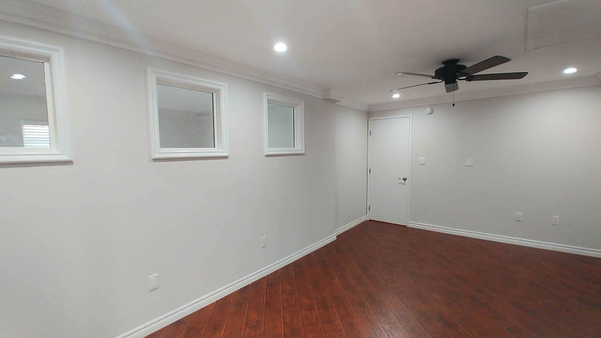 Granada Hills Apartment: 11541 Blucher Ave