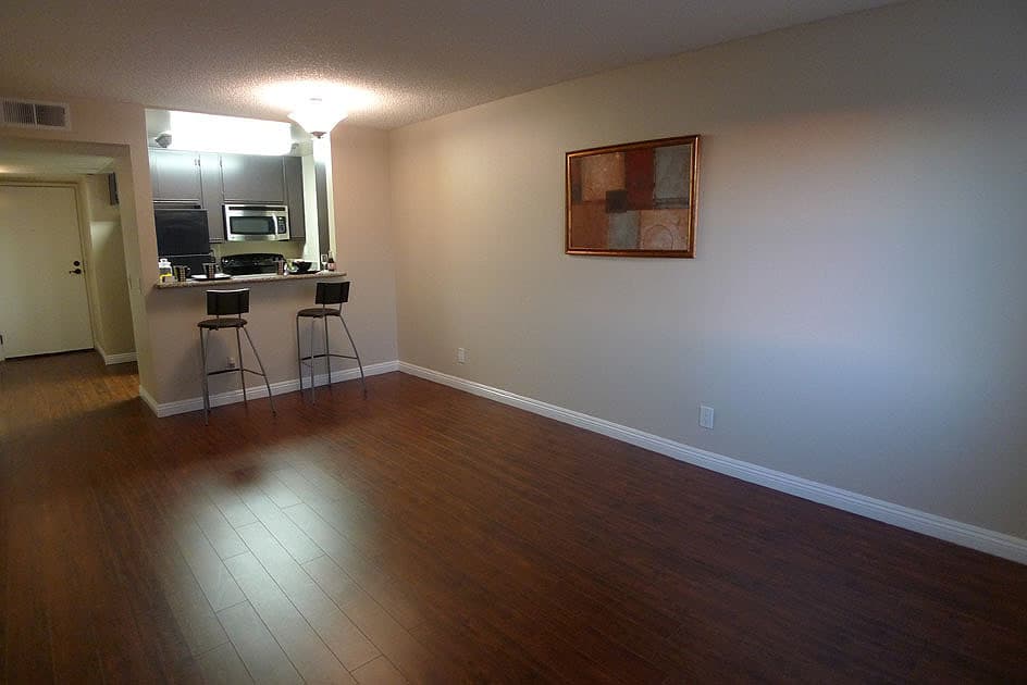 Los Angeles Apartment: 245 N. Alvarado Street