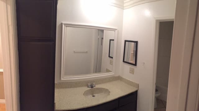 North Hollywood Apartment: 11722 Saticoy St.