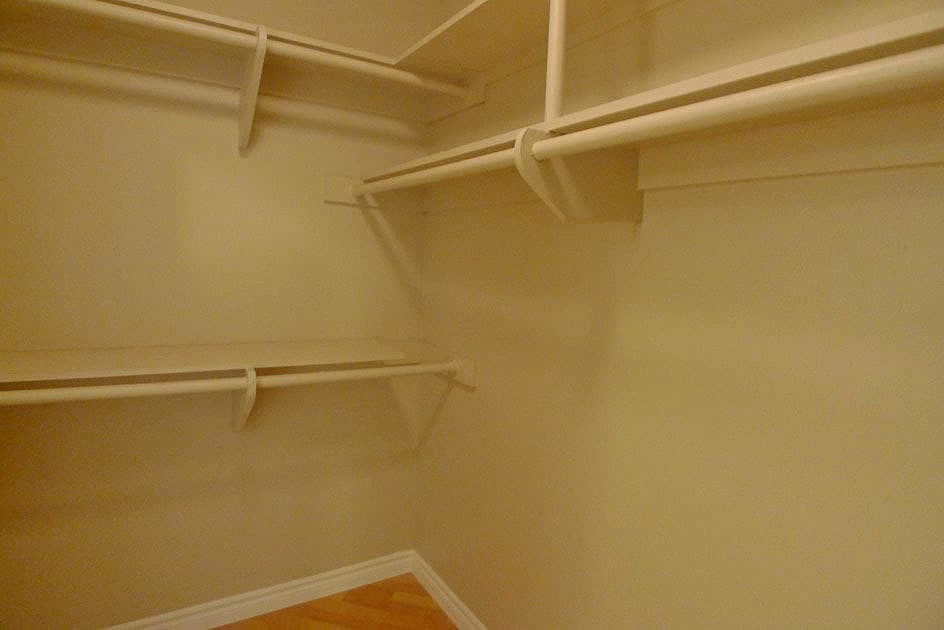 Studio City Apartment: 10937 Fruitland Dr.