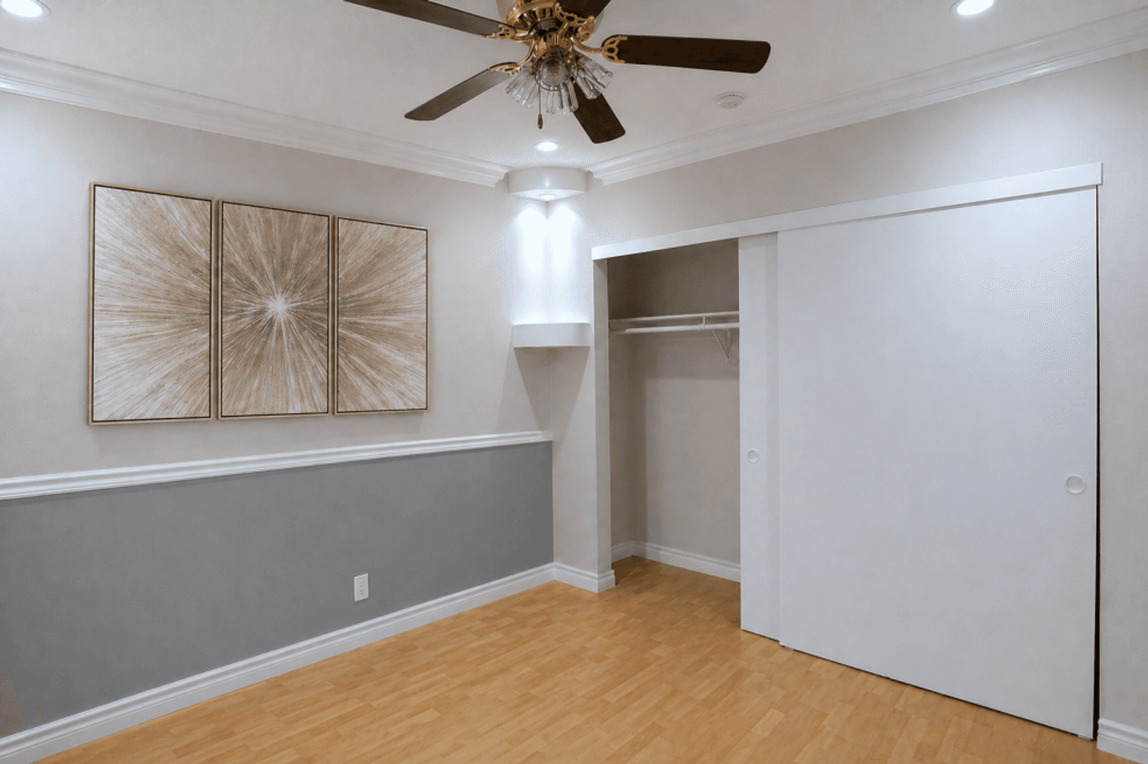 Hollywood Apartment: 1730 N. Gramercy Pl.