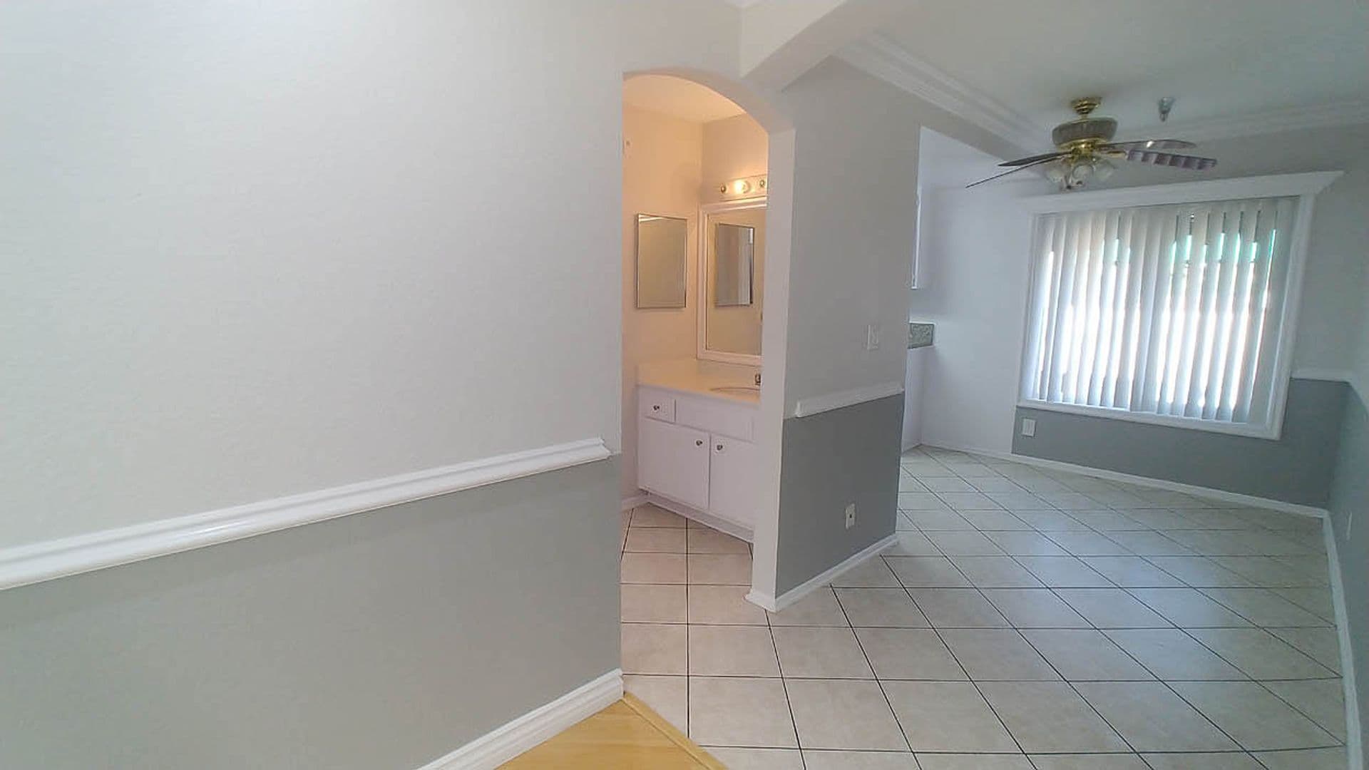 Hollywood Hills Apartment: 2069 N. Argyle Ave.
