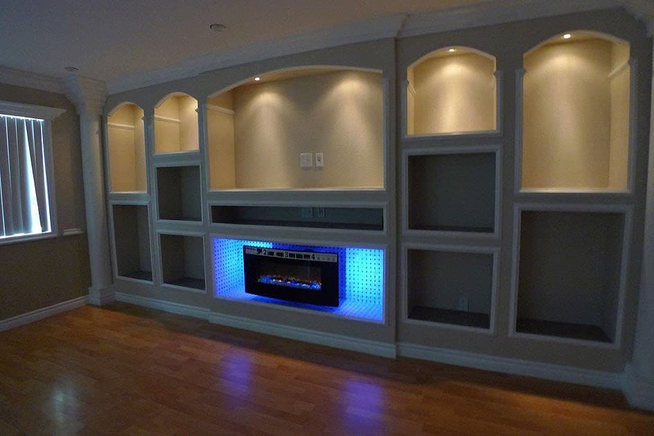 Van Nuys Apartment: 13805 Sherman Way