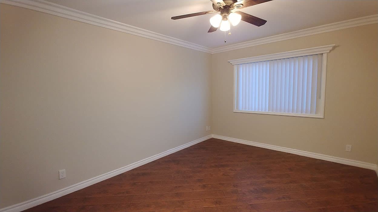Hollywood Apartment: 1730 N. Gramercy Pl.