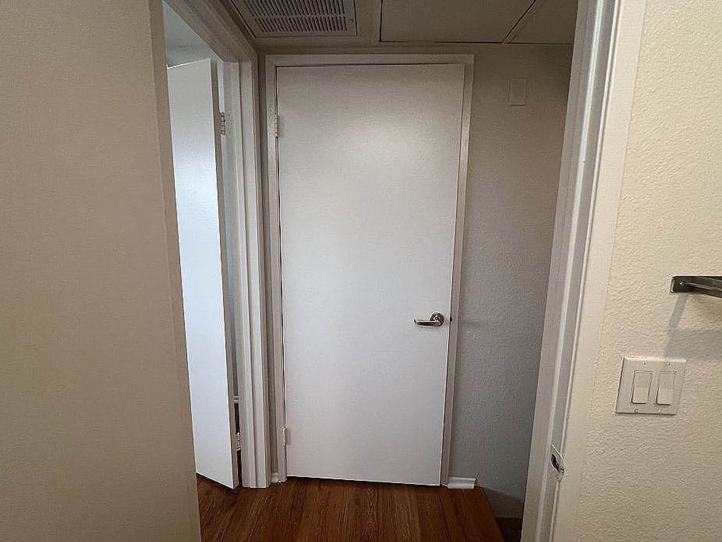 Los Angeles Apartment: 6311 Monterey Rd.