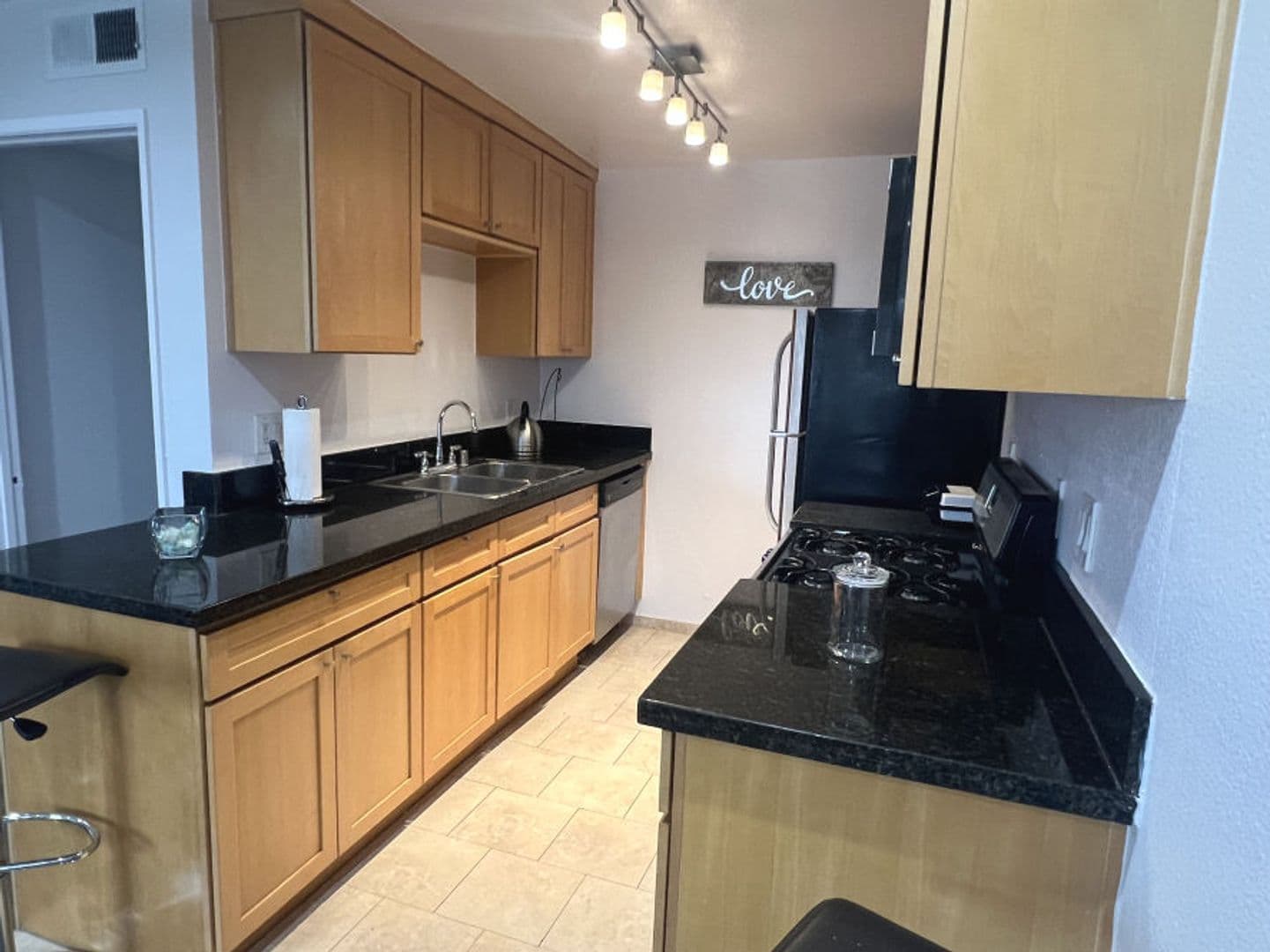 Los Angeles Apartment: 6311 Monterey Rd.