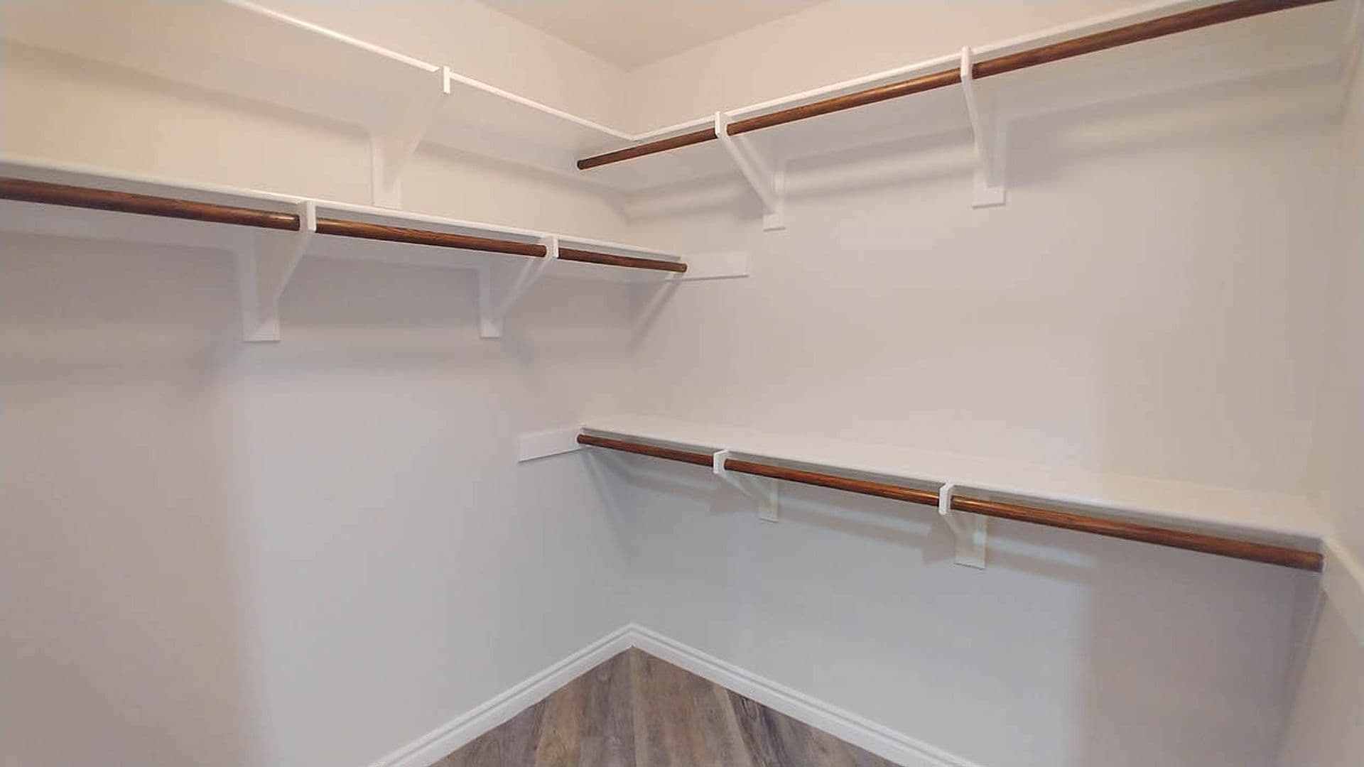 Granada Hills Apartment: 11541 Blucher Ave