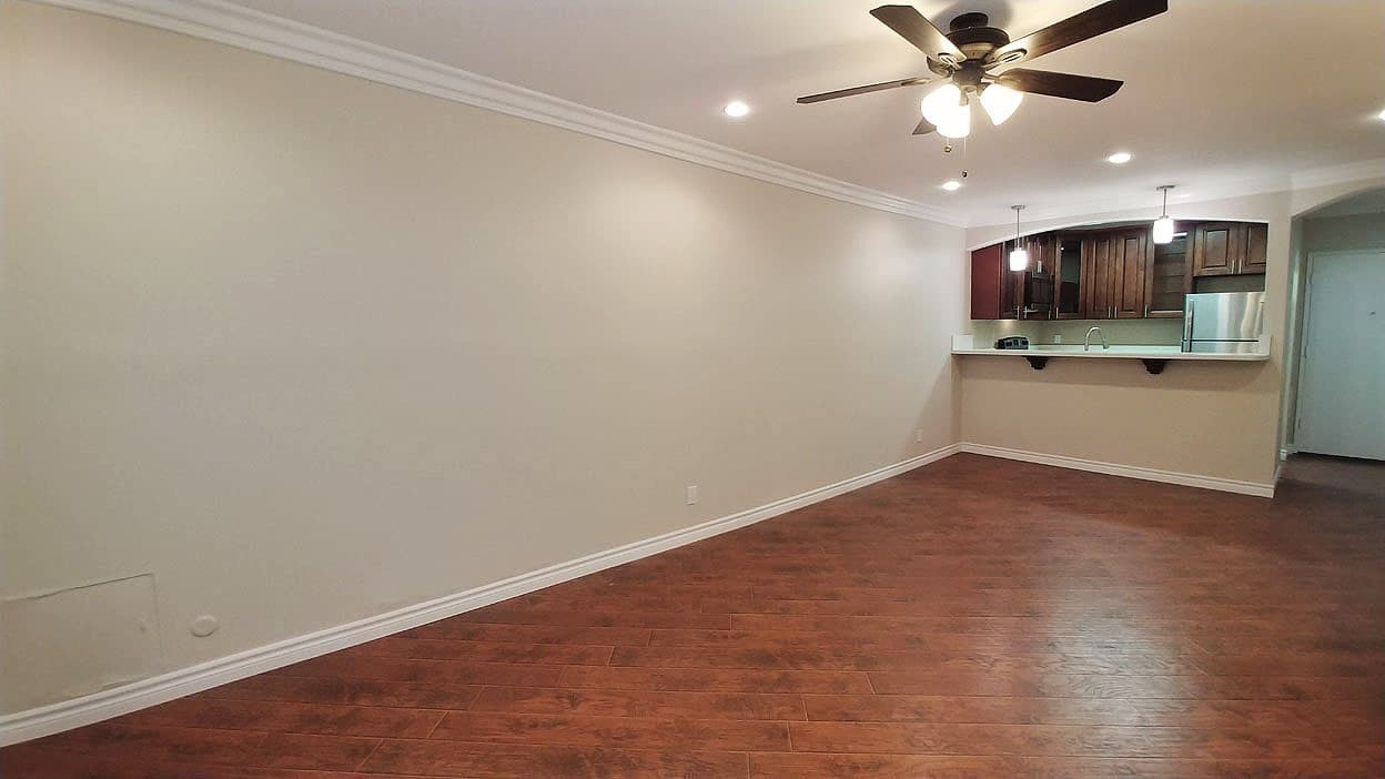Hollywood Apartment: 1730 N. Gramercy Pl.