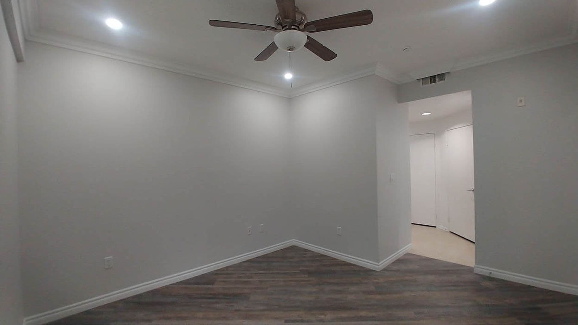 Granada Hills Apartment: 11541 Blucher Ave