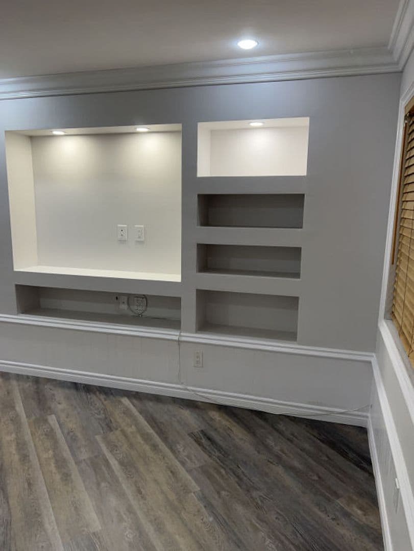 North Hills Apartment: 8950 Memory Park Ave.