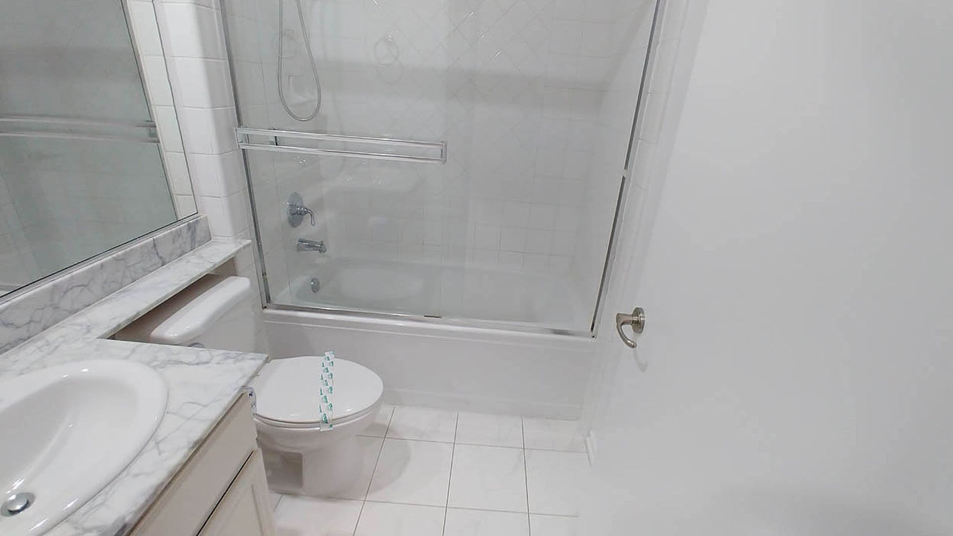 Granada Hills Apartment: 11541 Blucher Ave