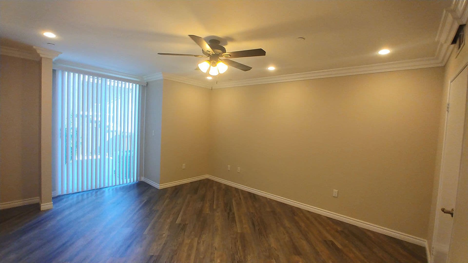 Granada Hills Apartment: 11541 Blucher Ave
