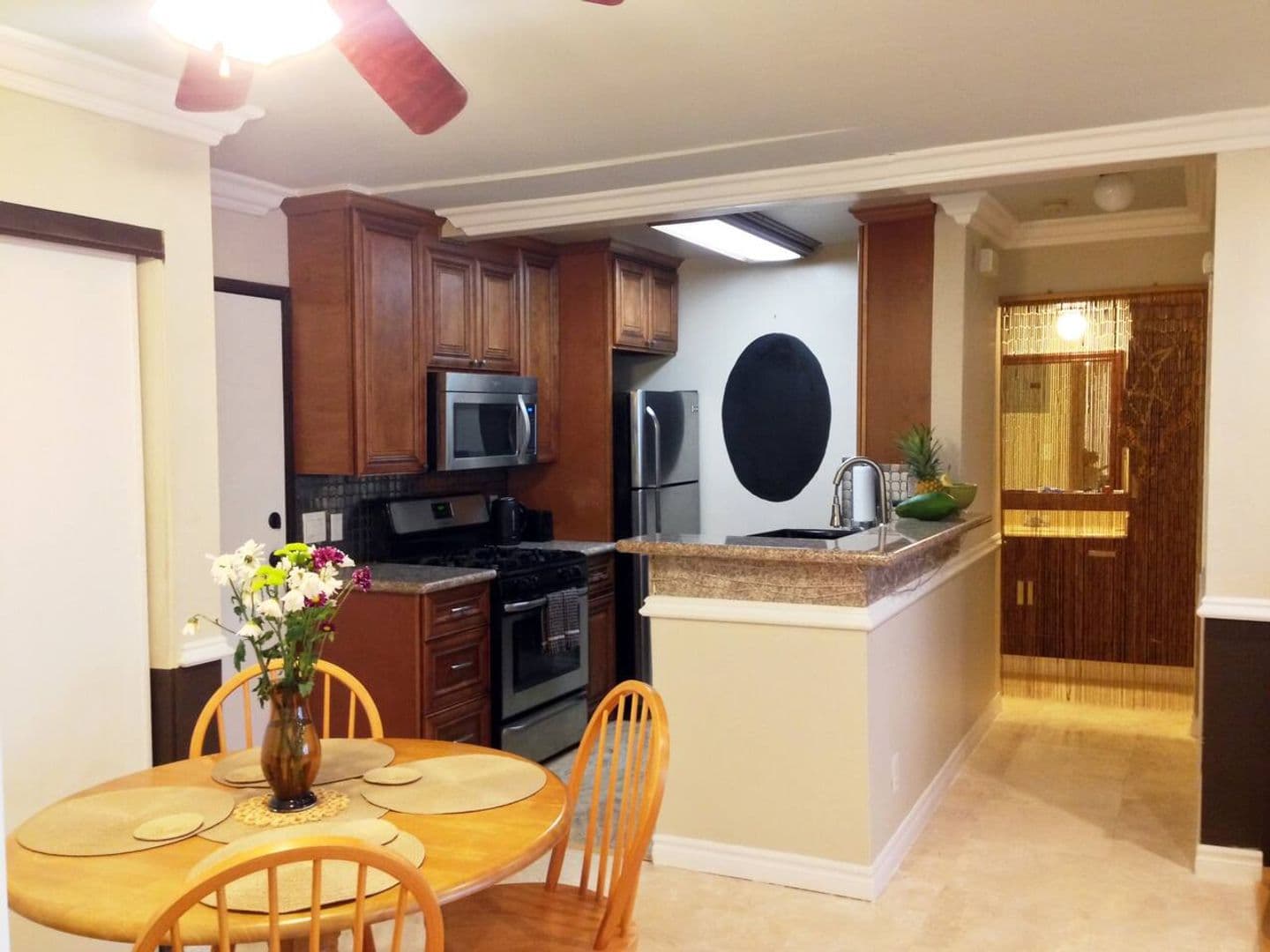 Hollywood Hills Apartment: 2020 N. Beachwood Dr.