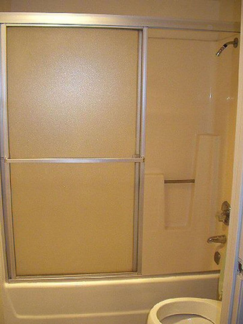 Hollywood Hills Apartment: 2020 N. Beachwood Dr.