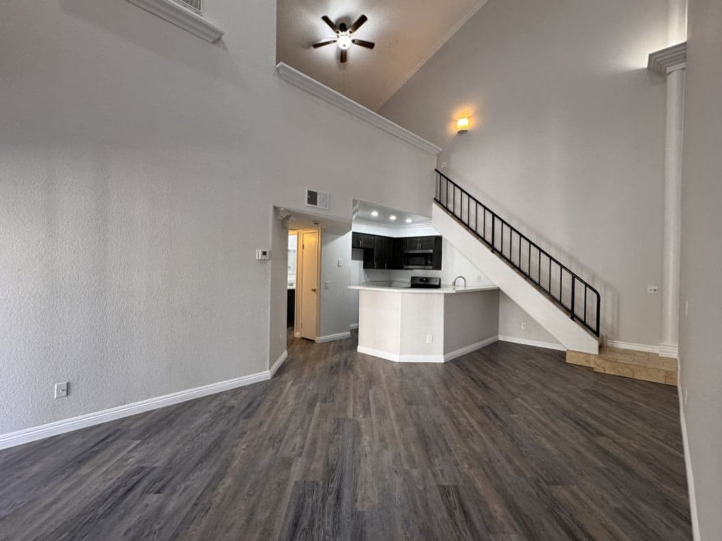 Rialto Apartment: 1414 N. Riverside Ave.