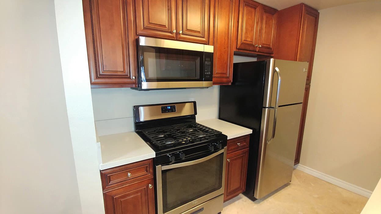 Toluca Lake Apartment: 10741 Camarillo St.
