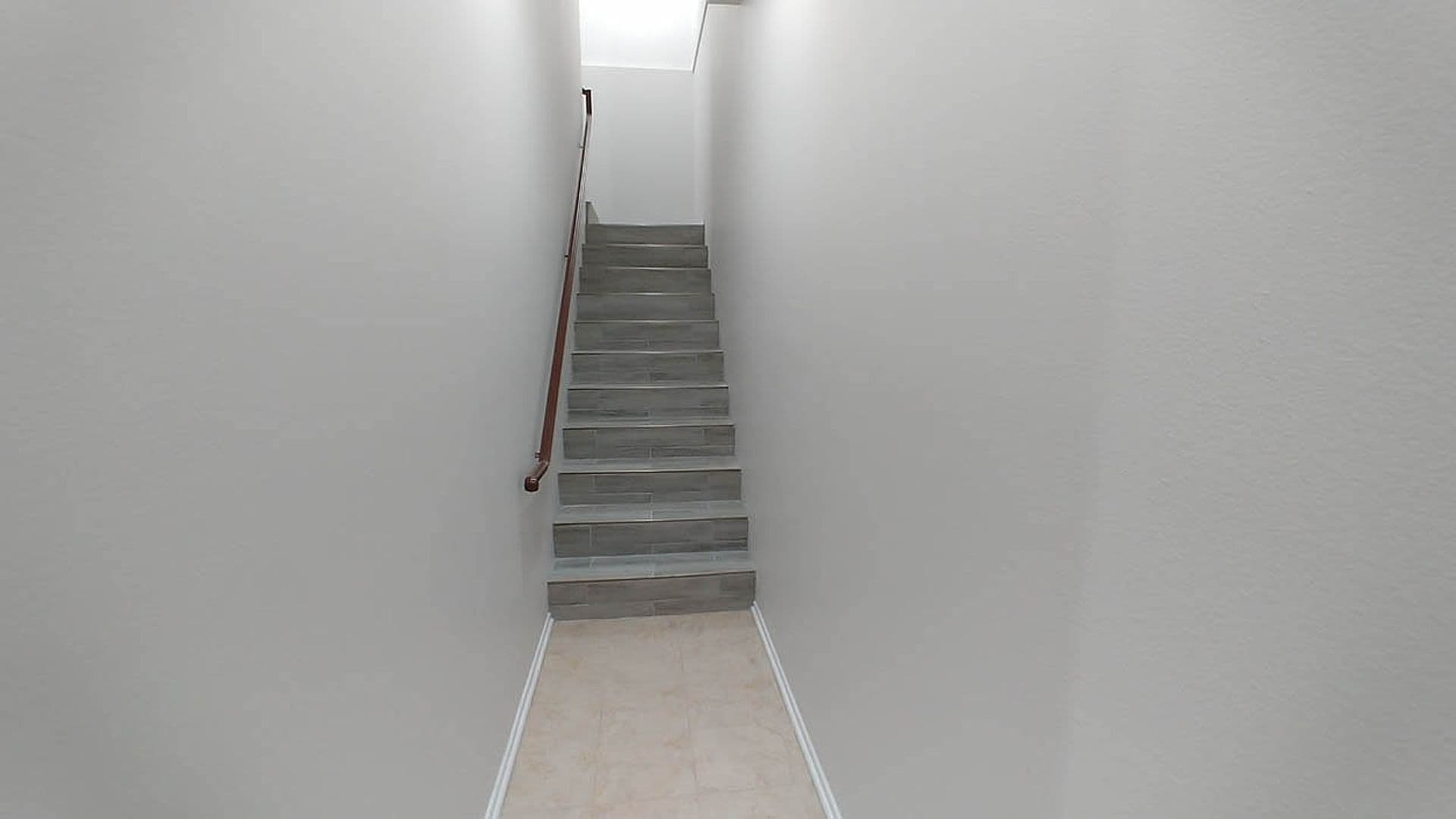 Granada Hills Apartment: 11541 Blucher Ave
