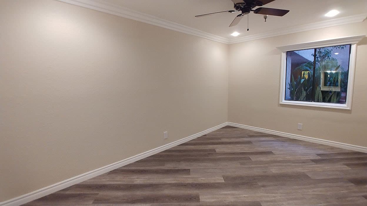 Hollywood Hills Apartment: 2069 N. Argyle Ave.