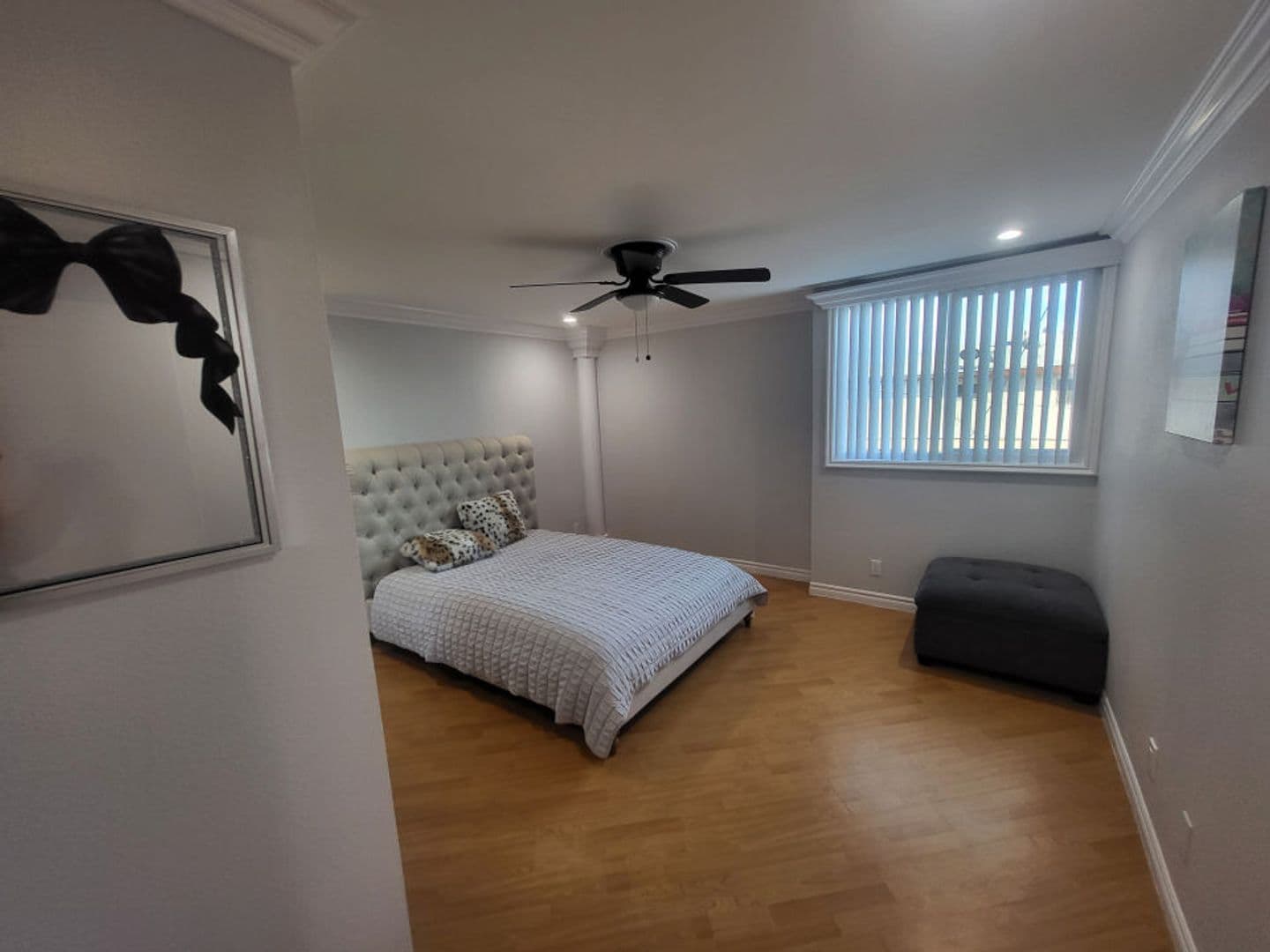 Hollywood Apartment: 940 N. Ardmore Ave.